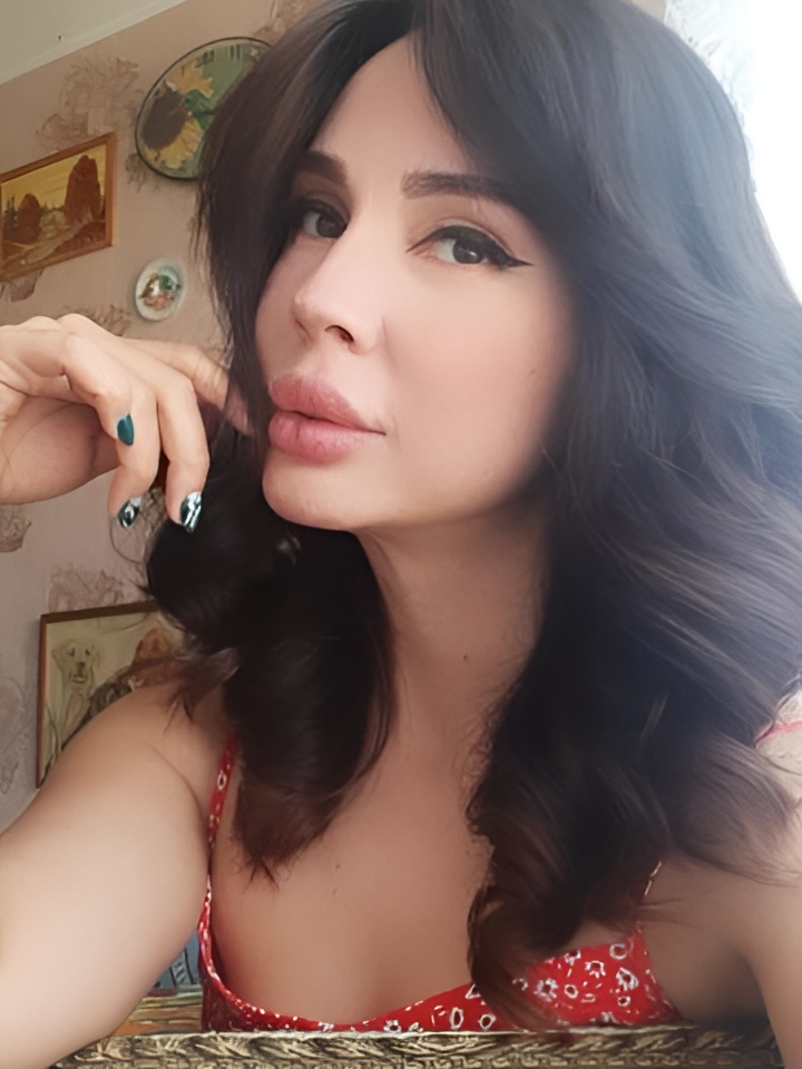 Филиция привлекательная девушка из Крестовки цена от 3000 руб