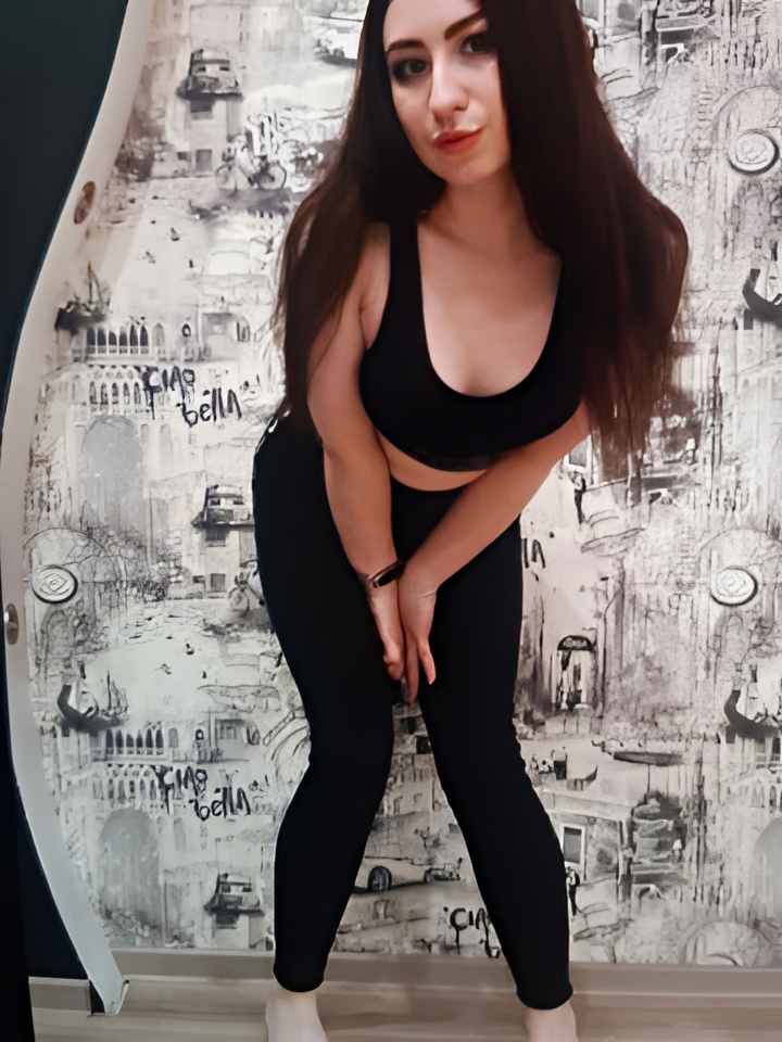 Катенька привлекальеная девушка из Крестовки цена от 10000 руб