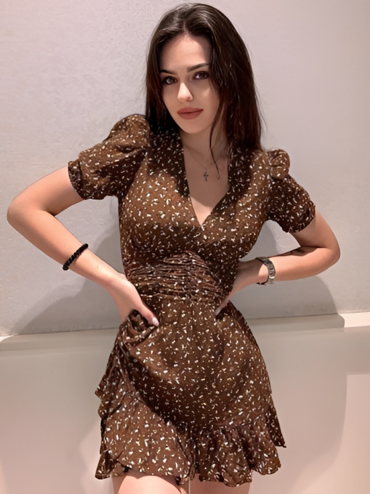 Юлия привлекальеная девушка из Крестовки цена от 2000 руб