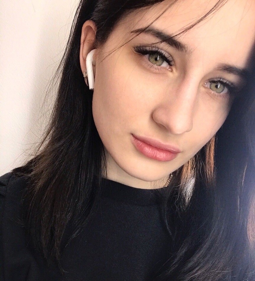 Катя привлекальеная девушка из Крестовки цена от 3500 руб