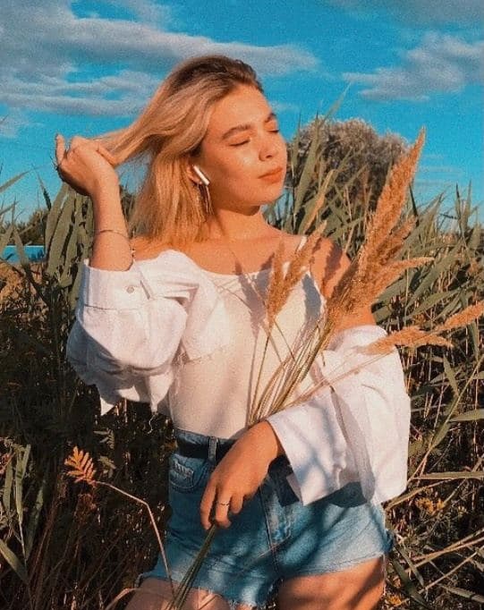 🎥 Эльза привлекальеная девушка из Крестовки цена от 5000 руб