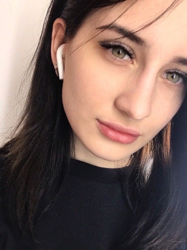 Катя привлекательная девушка из Крестовки цена от 3500 руб