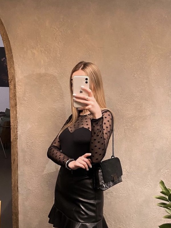 🎥 Тася привлекательная девушка из Крестовки цена от 3500 руб