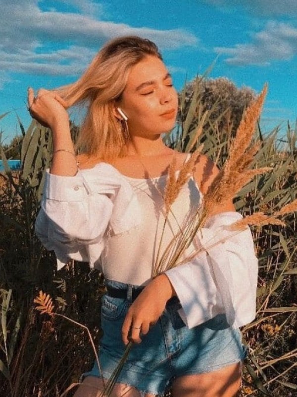 🎥 Эльза привлекательная девушка из Крестовки цена от 5000 руб