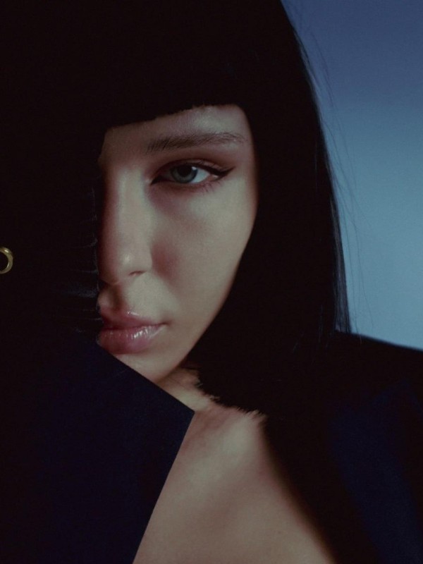 Влада привлекательная девушка из Крестовки цена от 8000 руб